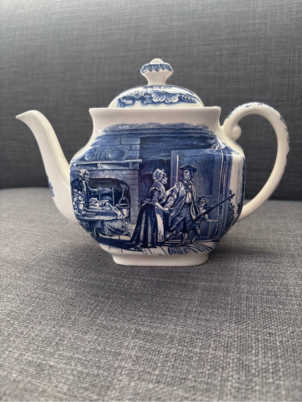 Vintage Liberty Blue Teapot - historic scenes minute men